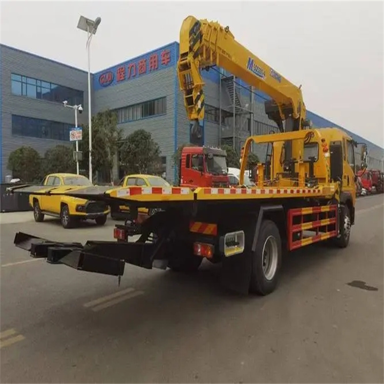 福山镇附近小随车吊出租电话，轻松解决搬运烦恼